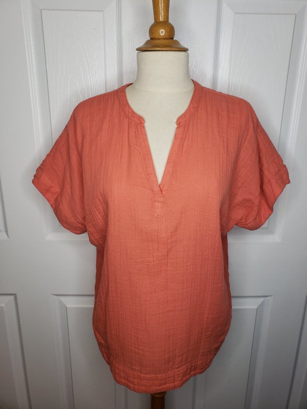 LL Bean Gauze V Neck Popover Top 100% Cotton Size Medium Natural Fiber